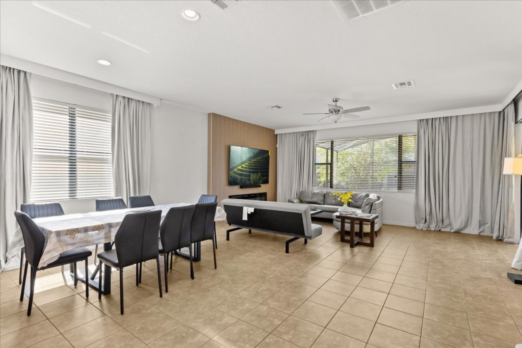 10-2609RosemontCir[3004175]-05